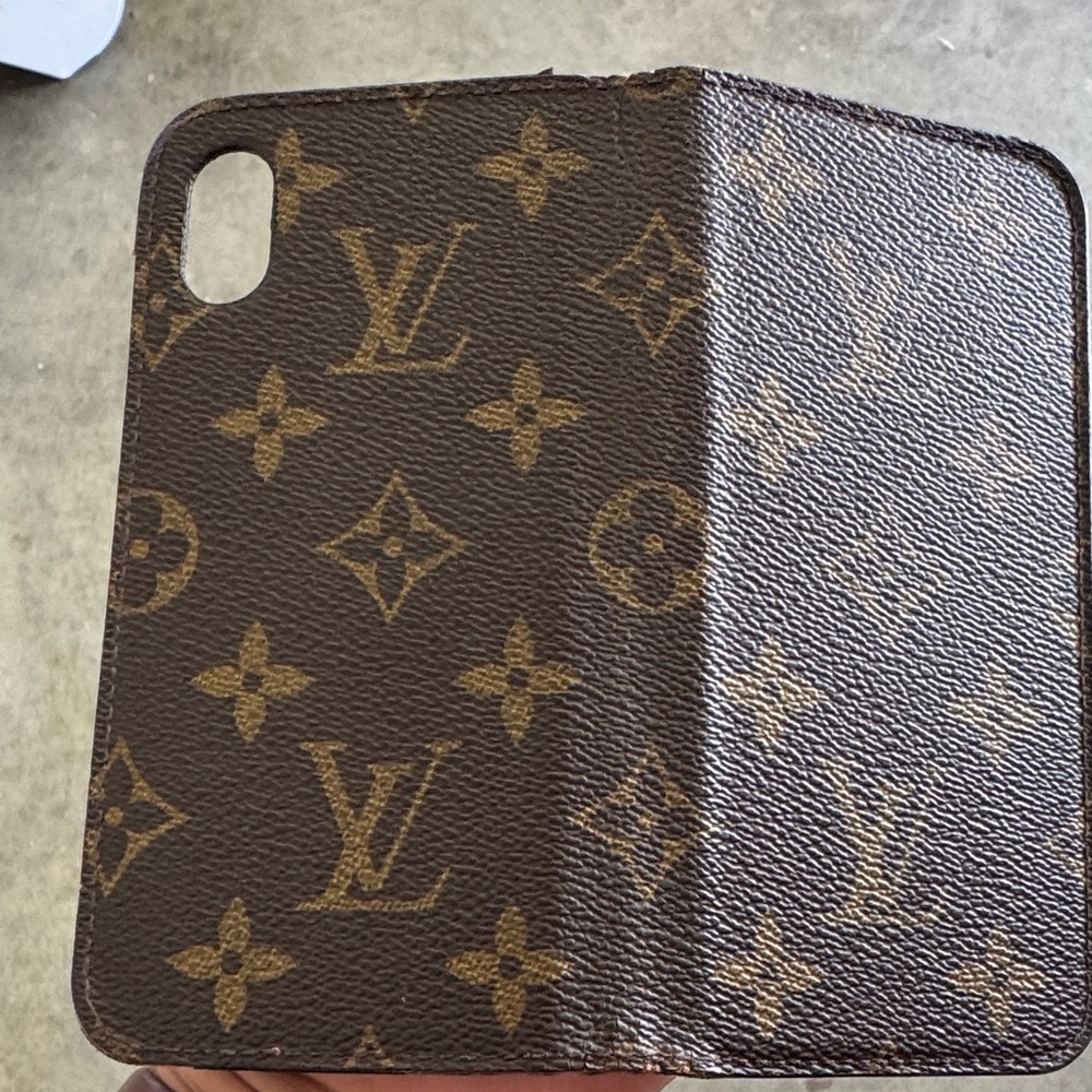 Louis Vuitton Brown and Gold Monogram Case iPhone XR